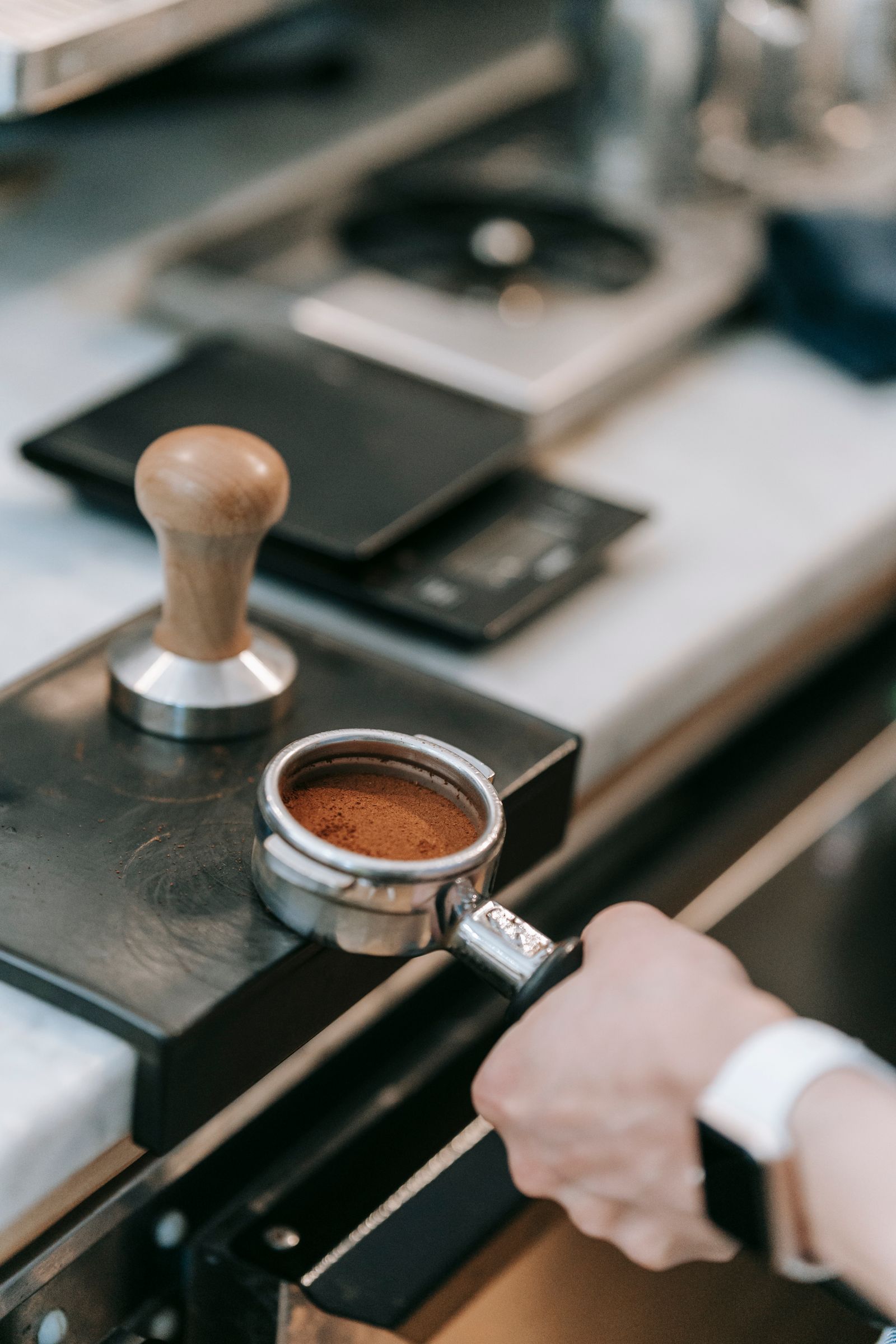 Portafiltro con caffè macinato